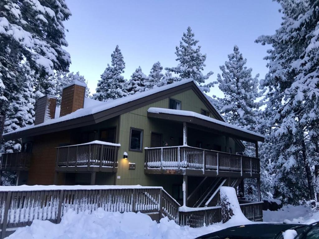Cozy Condo Walking Distance To Village And Gondola W/ Pool/ Jacuzzi Sleeps 4. Mammoth Lakes Esterno foto